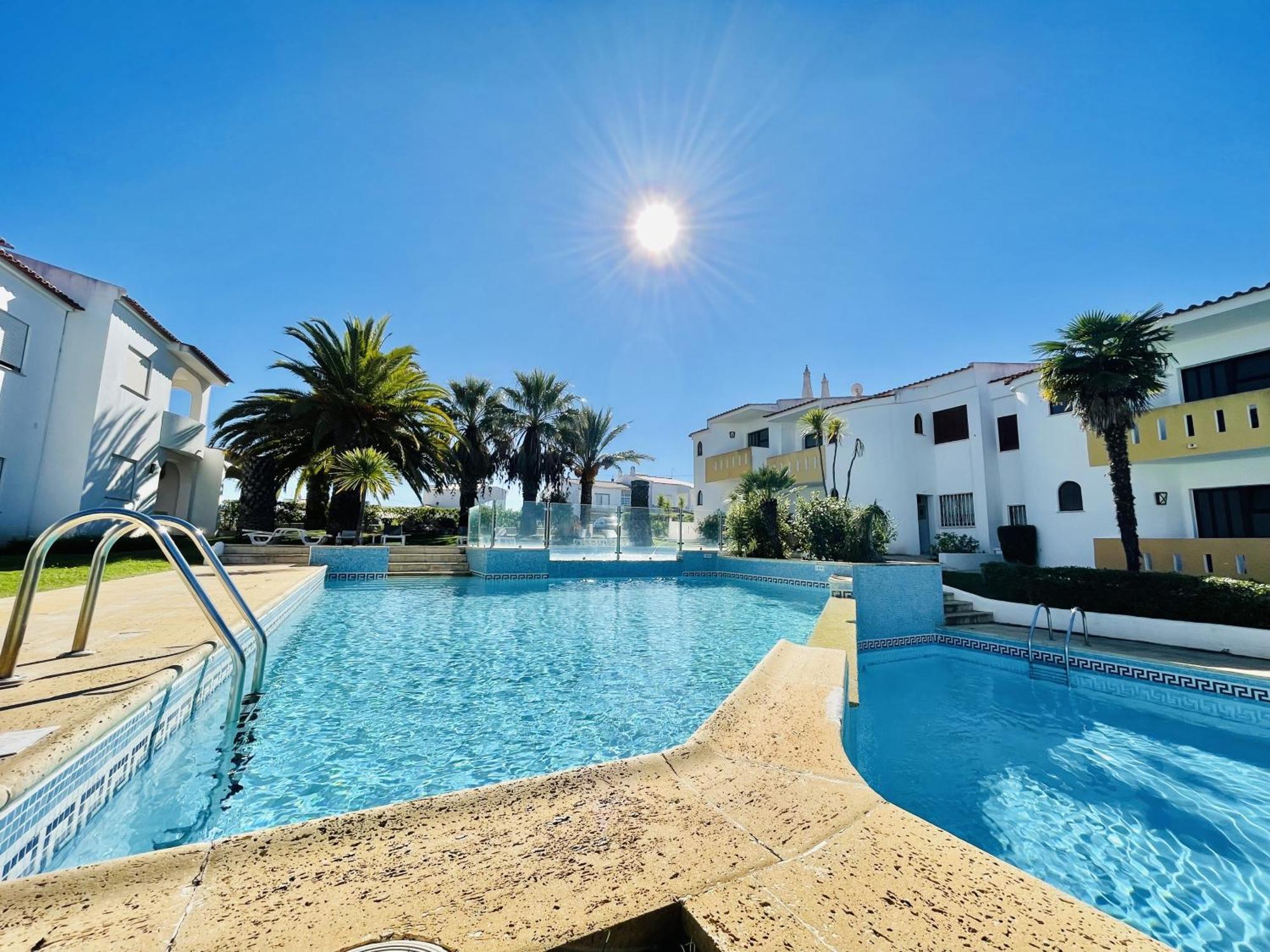 Lavanda - 2 Bedrooms - 3 Level Pool - Garden - Beach 1Km 埃斯坦巴 外观 照片
